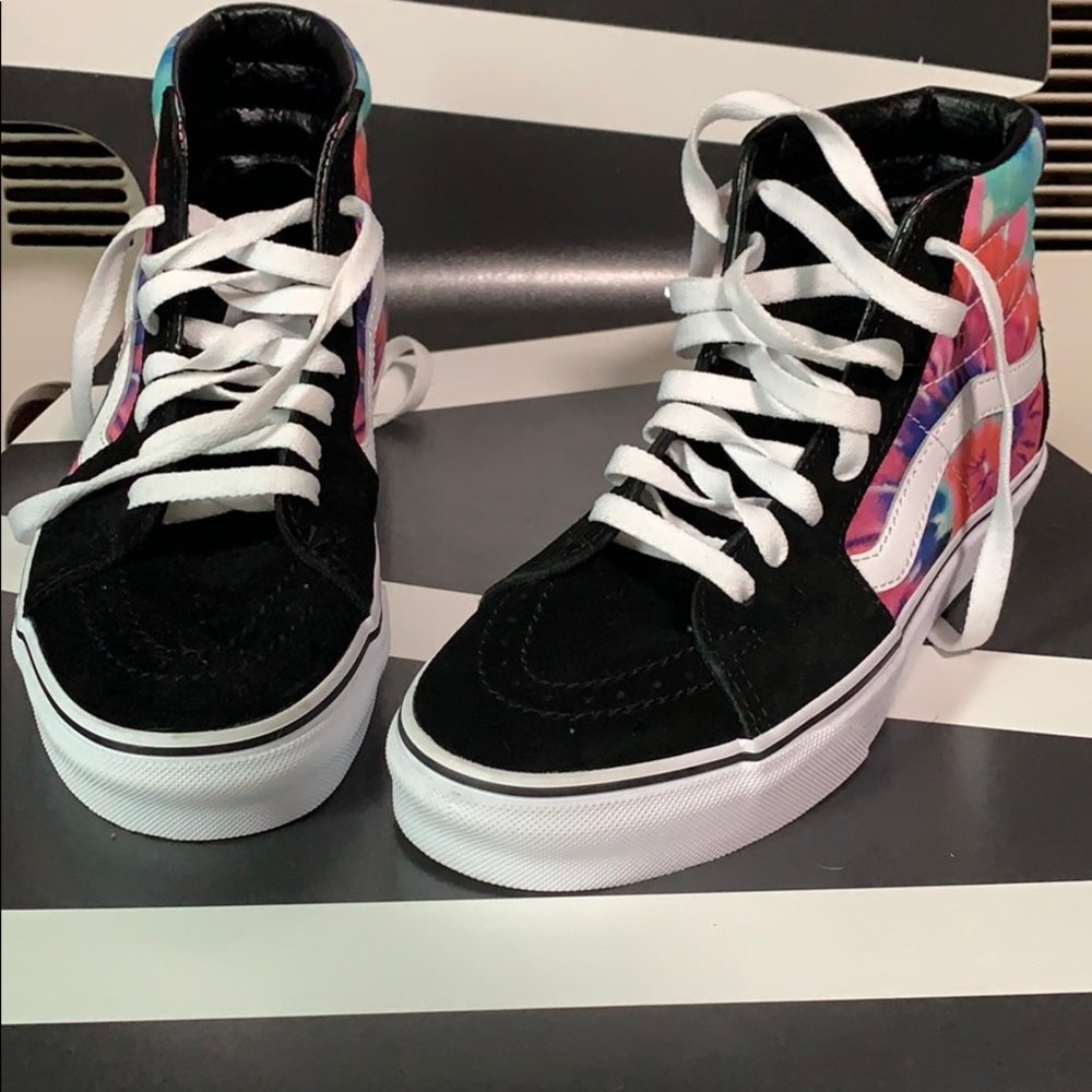 Brand new, size 6.5 Women’s Tie-dye colored vans.